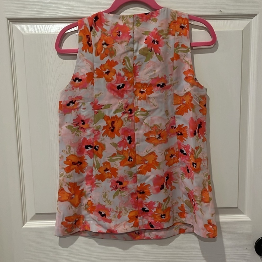 Loft floral blouse, small ๐ต - Picture 6 of 7